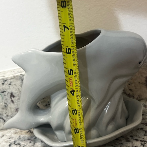 Dolphin Figurine planter - light gray - Picture 6 of 7